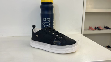 تصویر از کتانی بچه گانه