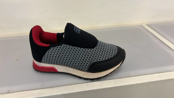 تصویر از کتانی  بچه گانه اسچیکرز