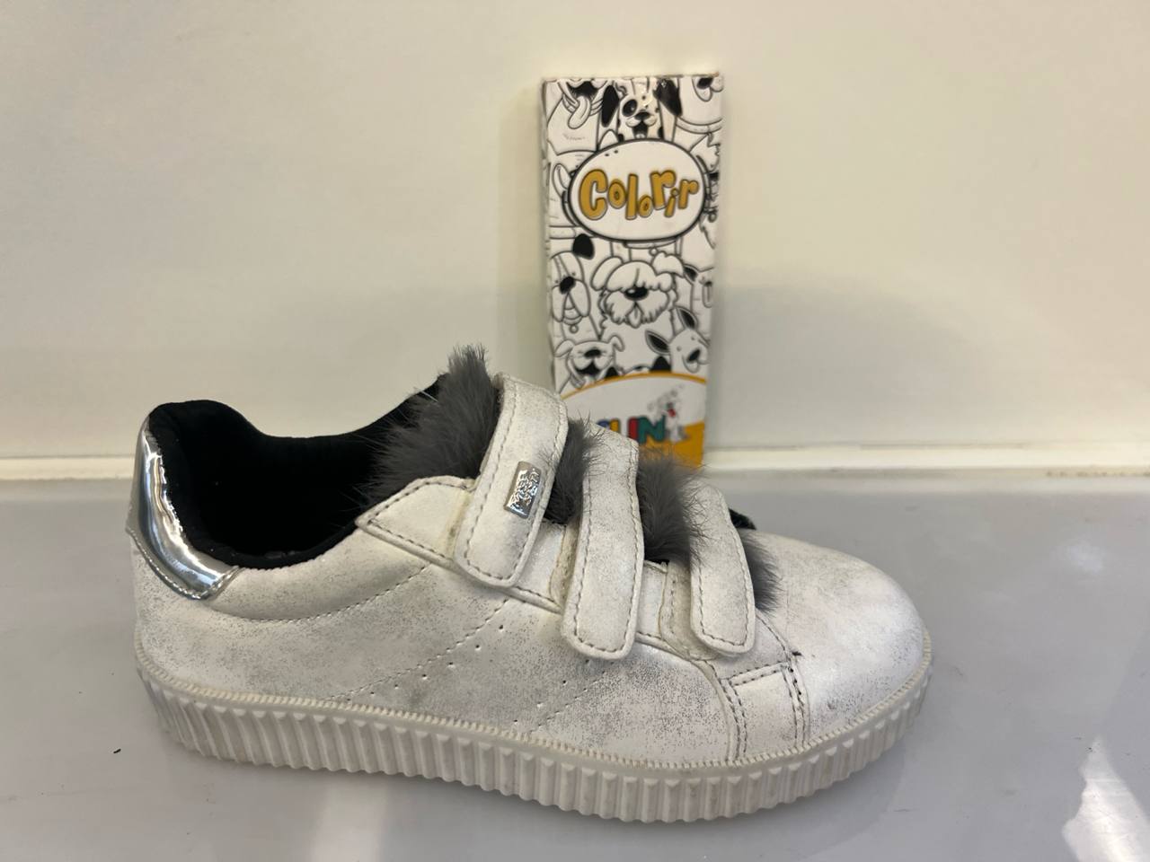 کتانی ونس خز دار