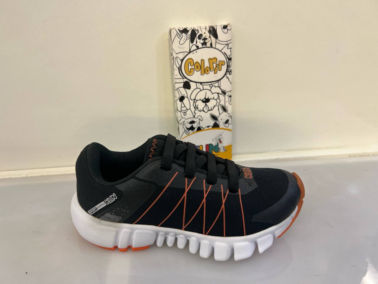 کتانی بچه گانه ورزشی