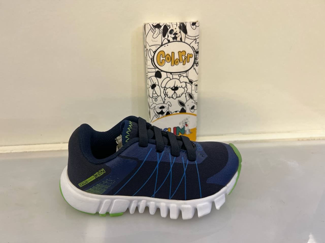 کتانی بچه گانه ورزشی